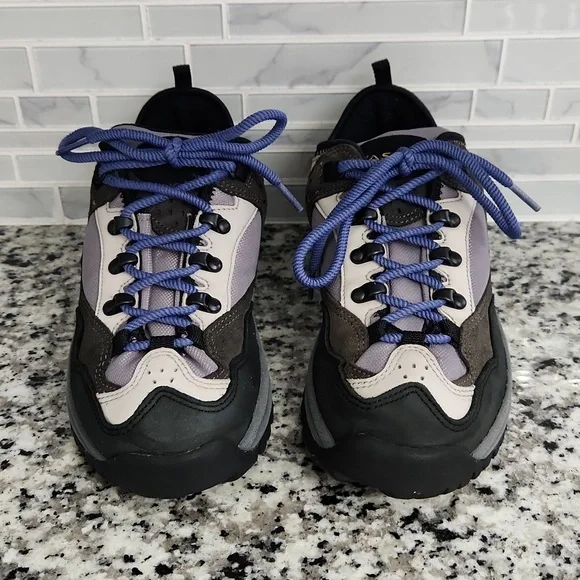 Women's Gray & Black Vasque Ankle Hiking Boots / Trail Running Shoes sz 8.5 - Picture 2 of 6